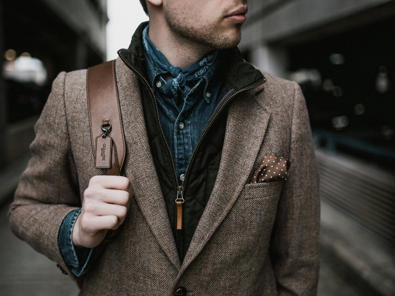 La rentrée 2024: redéfinissez votre style avec les sacoches pour homme