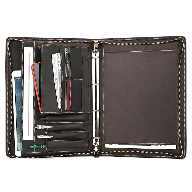 Conférencier en cuir