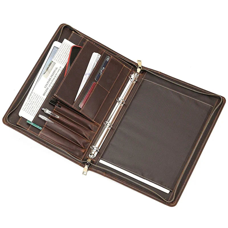 Conférencier en cuir