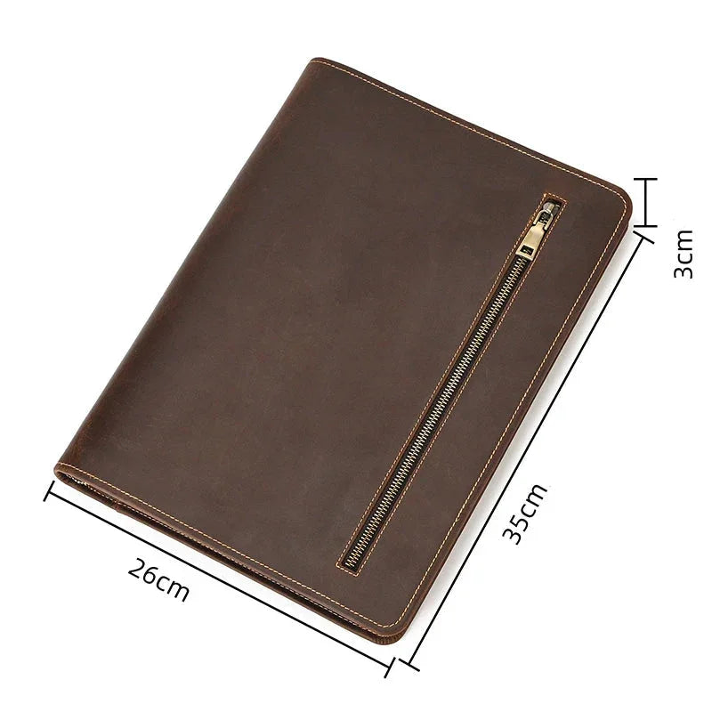 Conférencier en cuir