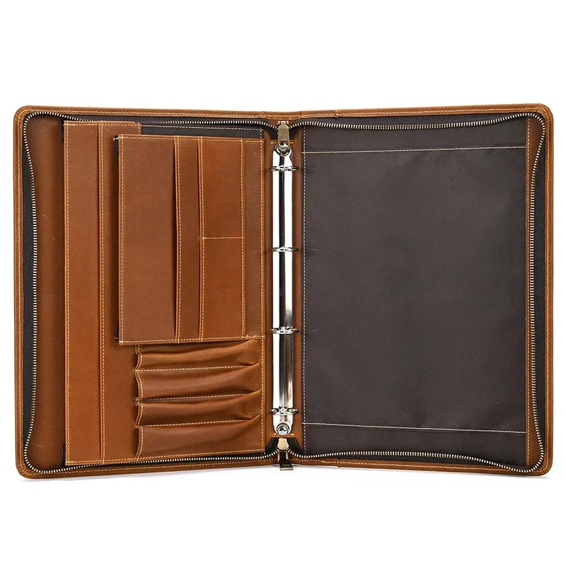 Conférencier en cuir