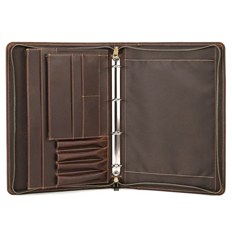 Conférencier en cuir