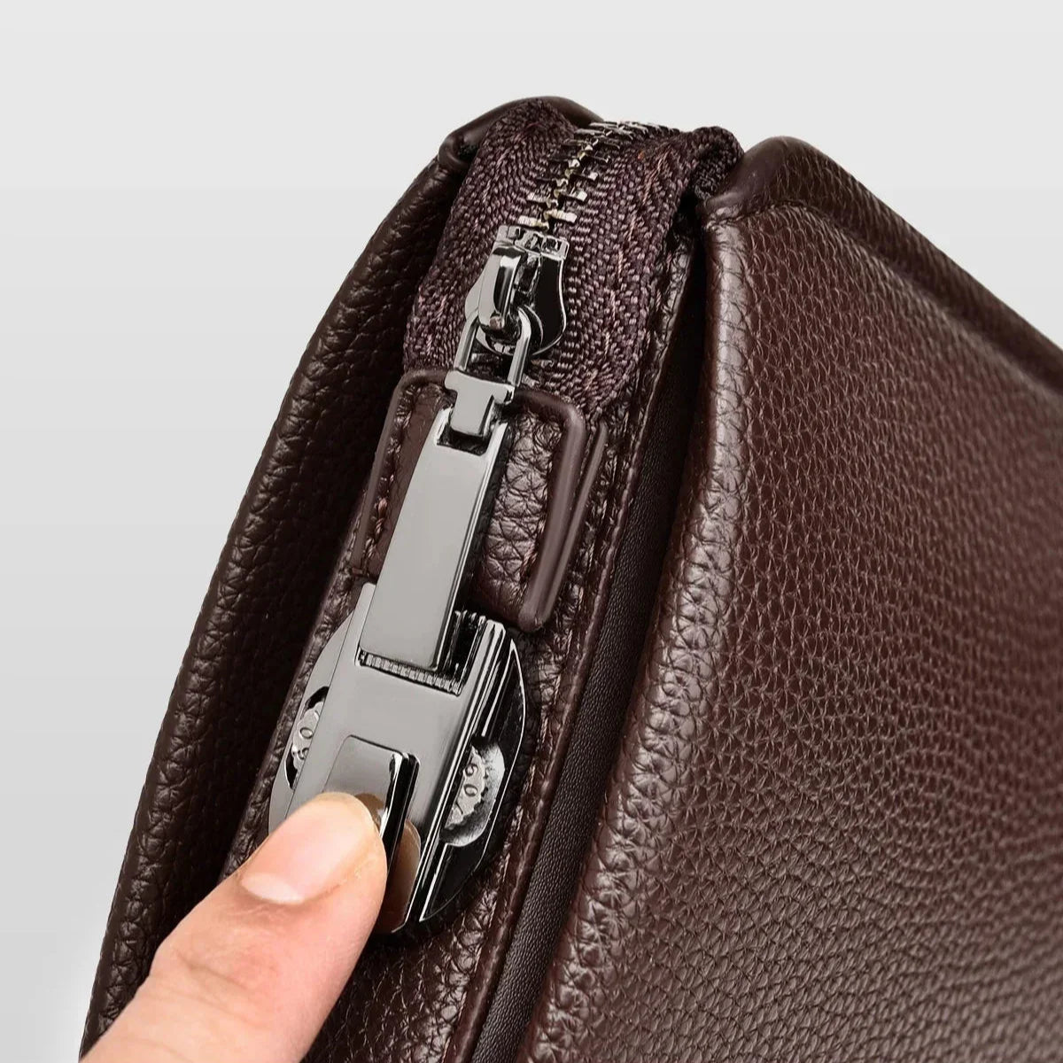 Pochette à main pour homme