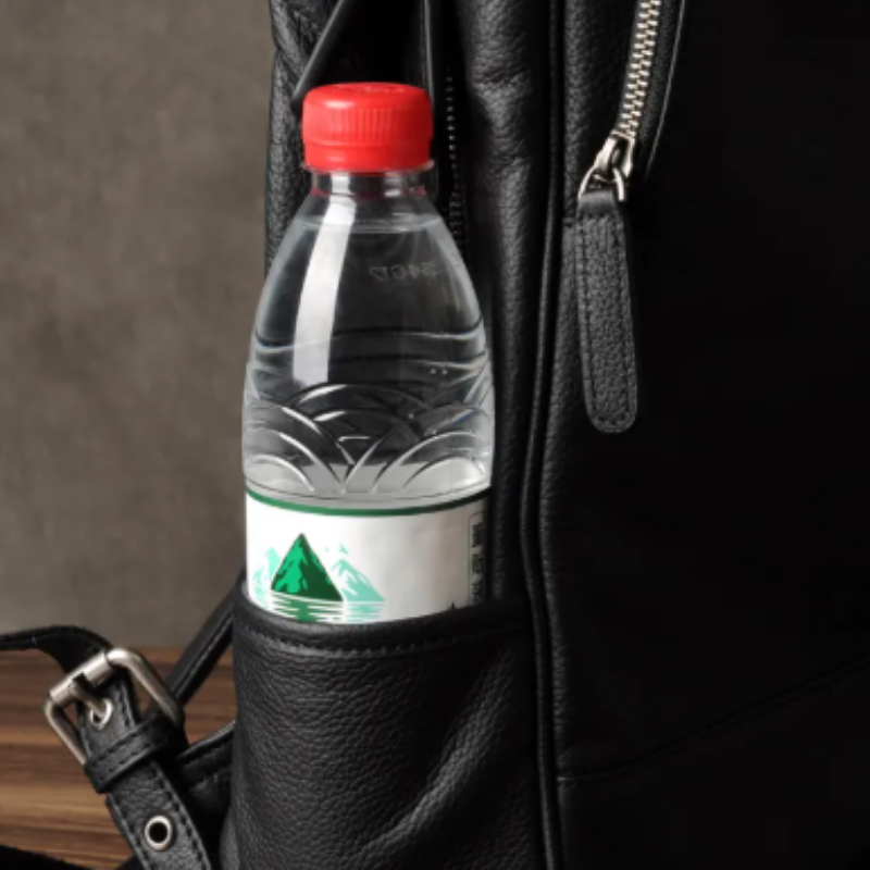 sac a dos en cuir noir