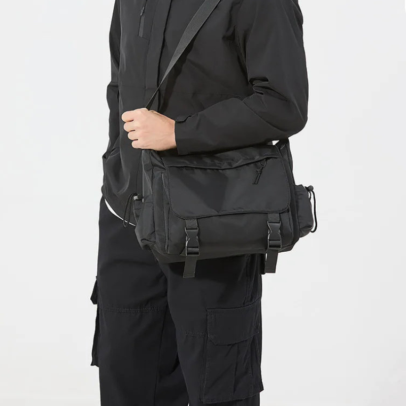 Sacoche bandoulière homme noire tactique