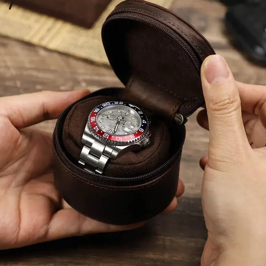 Boîtier de voyage pour montre en cuir