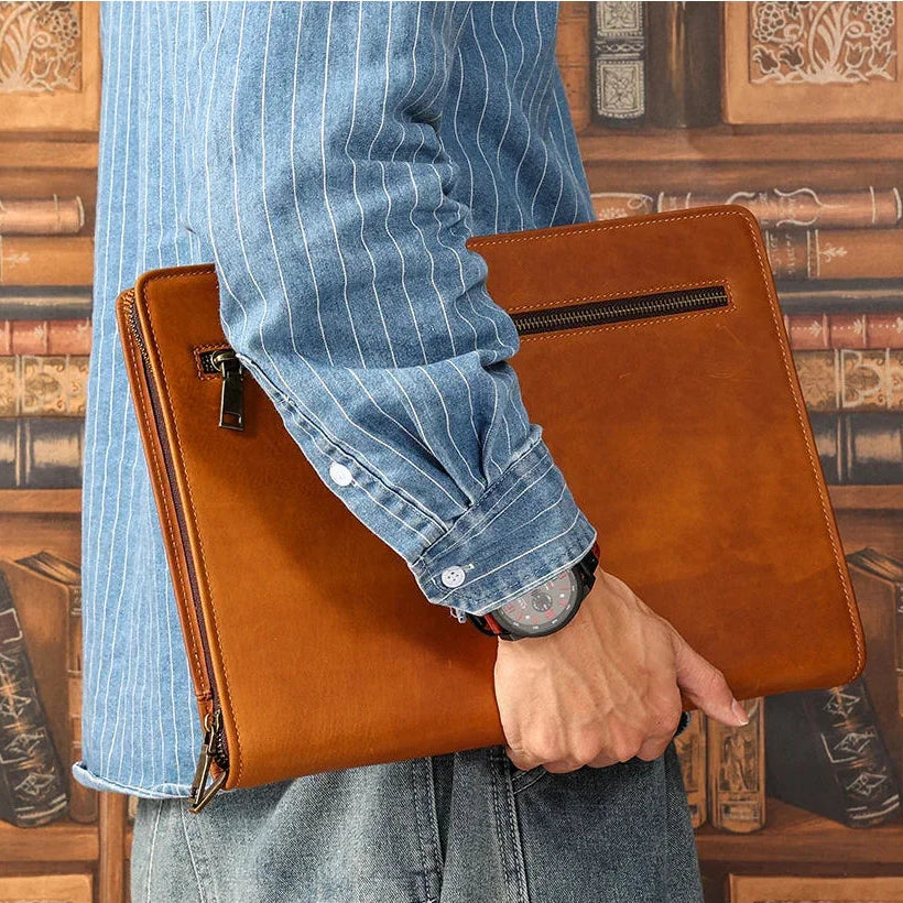 Conférencier en cuir pour homme