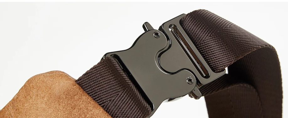 Sacoche de poitrine homme en cuir